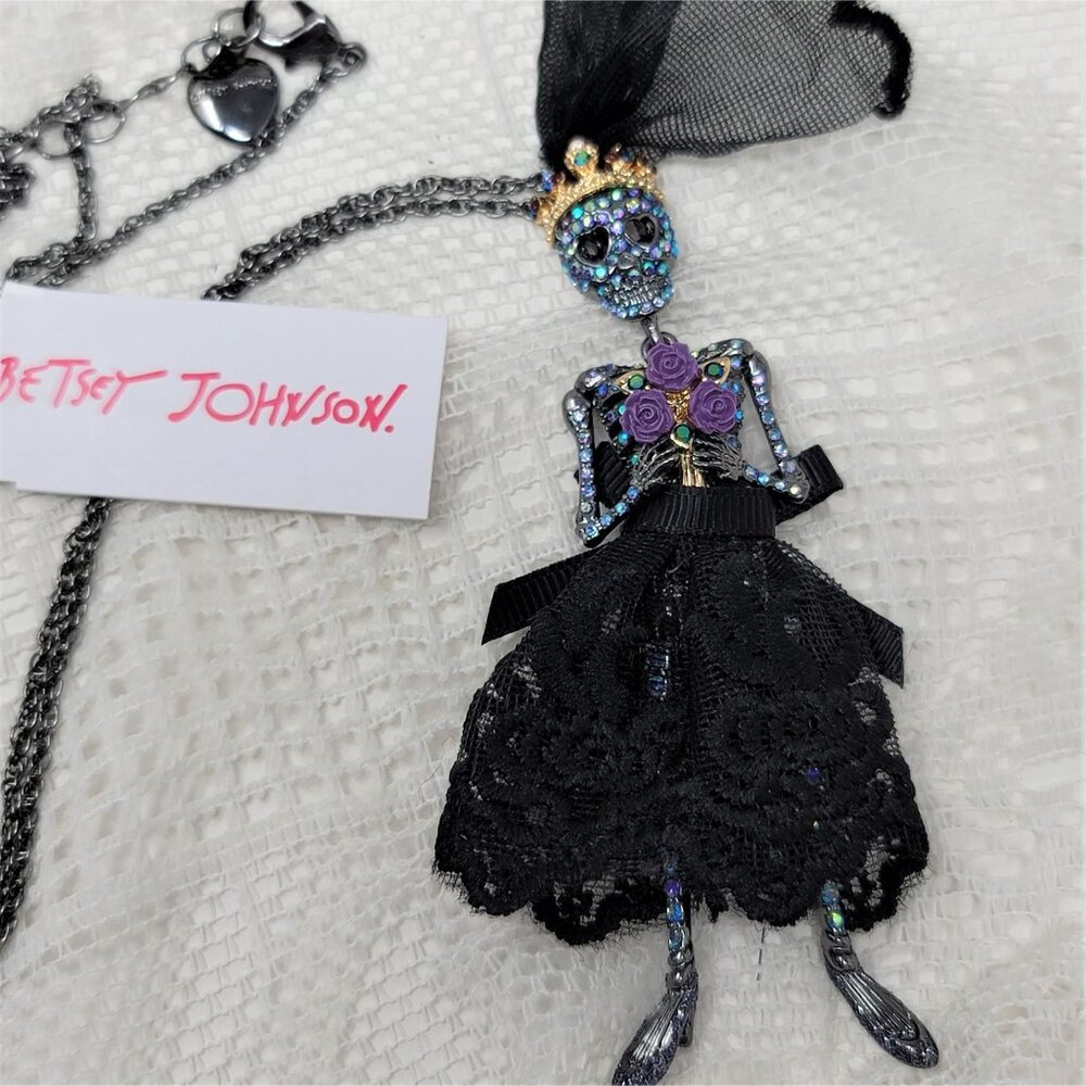 Betsey Johnson Rhinestone Skeleton Necklace w Black Lace NWT - Picture 10 of 12